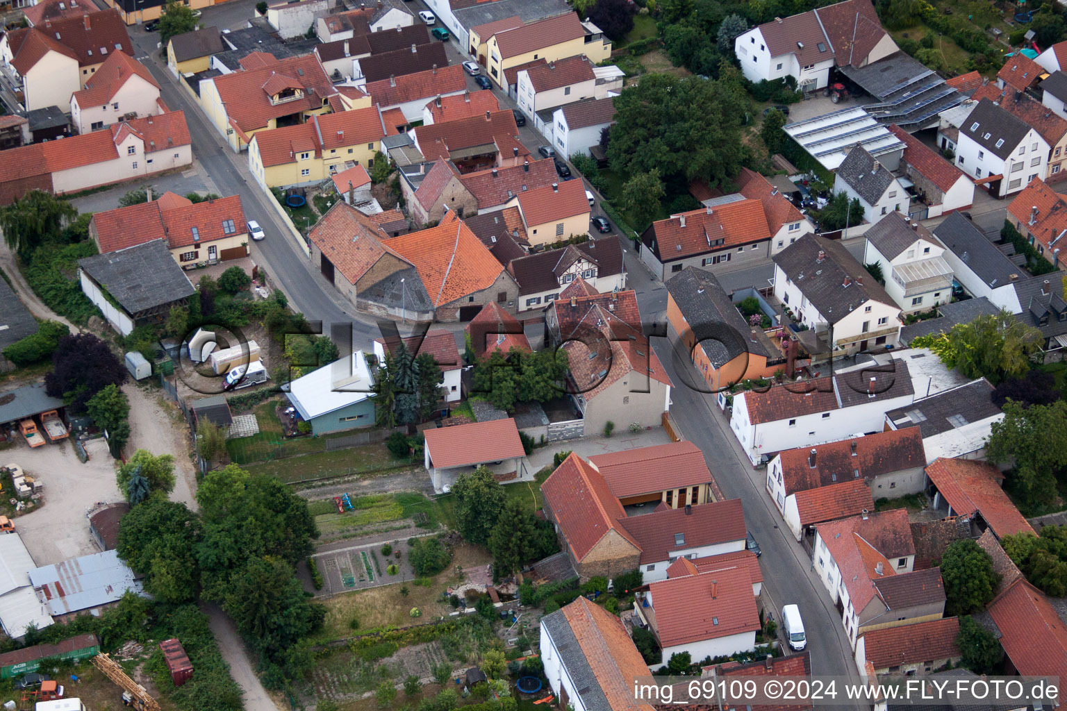 Oblique view of District Bobenheim in Bobenheim-Roxheim in the state Rhineland-Palatinate, Germany