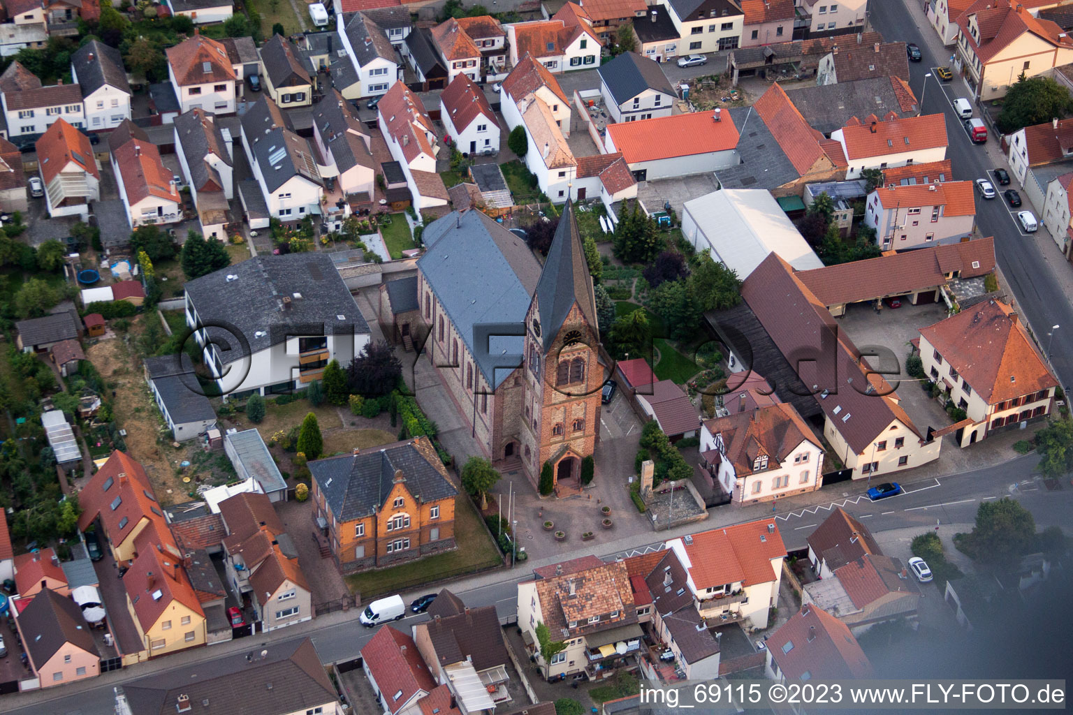 St. Lawrence in the district Bobenheim in Bobenheim-Roxheim in the state Rhineland-Palatinate, Germany
