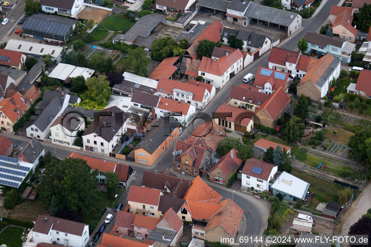 Bird's eye view of District Bobenheim in Bobenheim-Roxheim in the state Rhineland-Palatinate, Germany