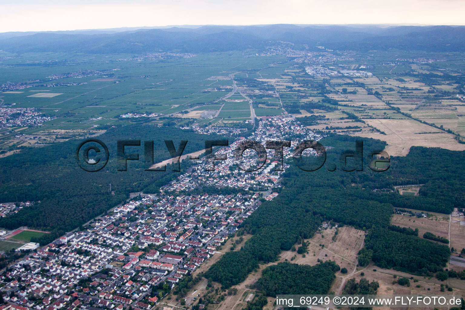 Aerial photograpy of Maxdorf in the state Rhineland-Palatinate, Germany