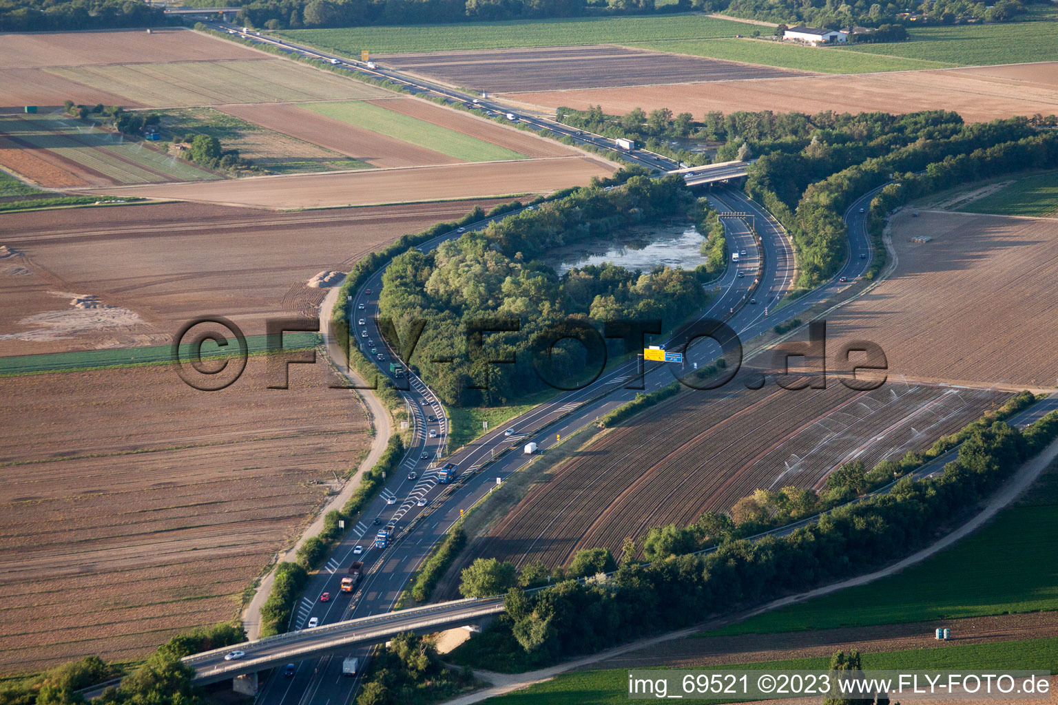 Routing and traffic lanes during the exit federal highway B9 in Maudach in the state Rhineland-Palatinate