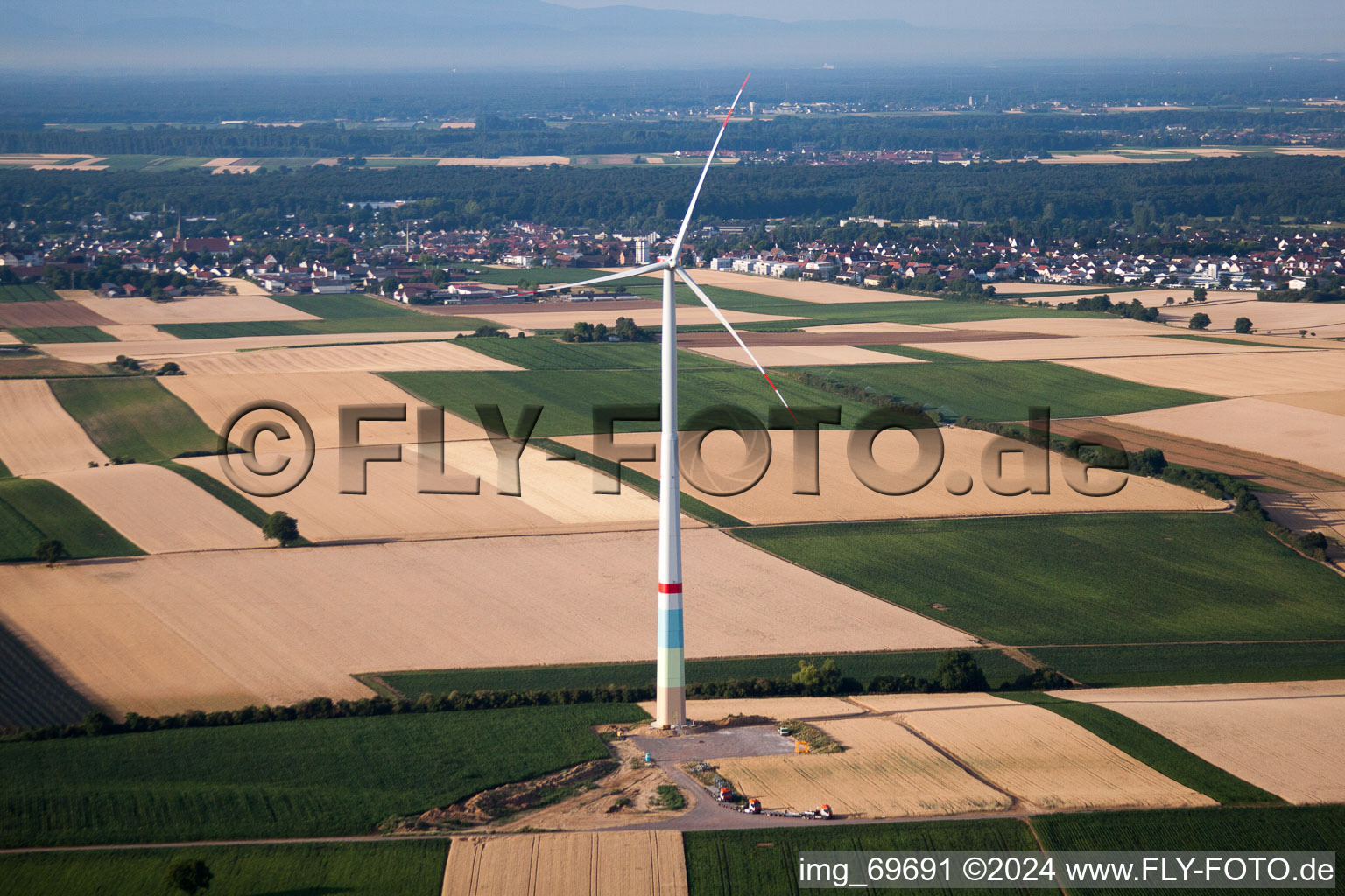 Wind farm construction in the district Offenbach in Offenbach an der Queich in the state Rhineland-Palatinate, Germany seen from above