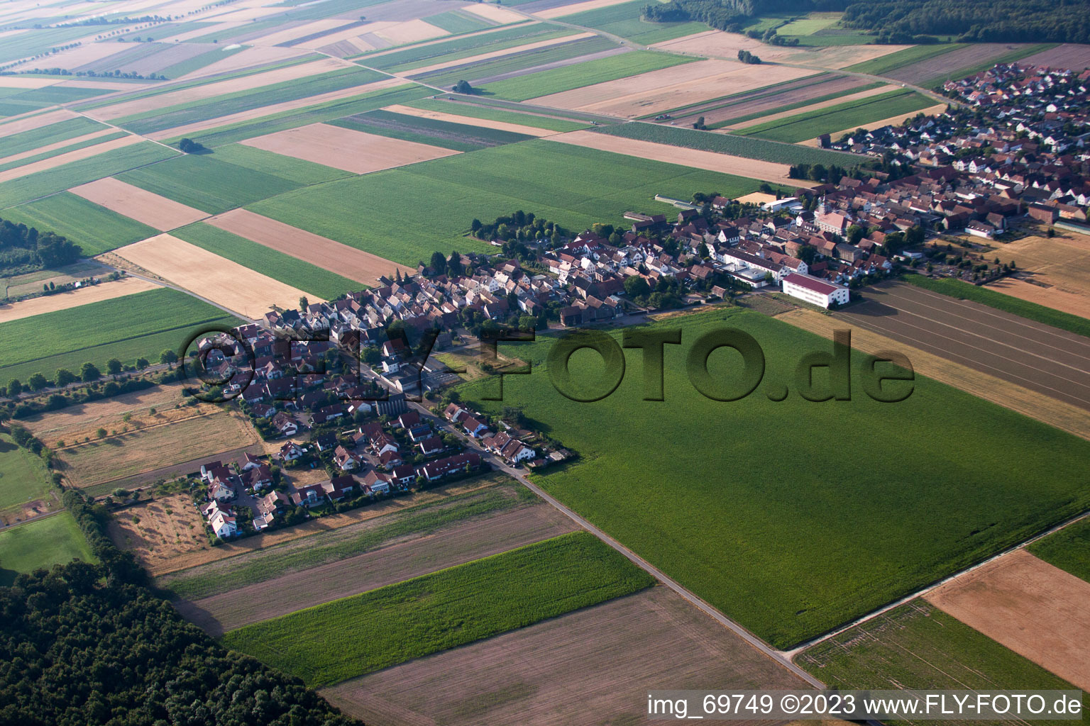 Bird's eye view of District Hayna in Herxheim bei Landau in the state Rhineland-Palatinate, Germany