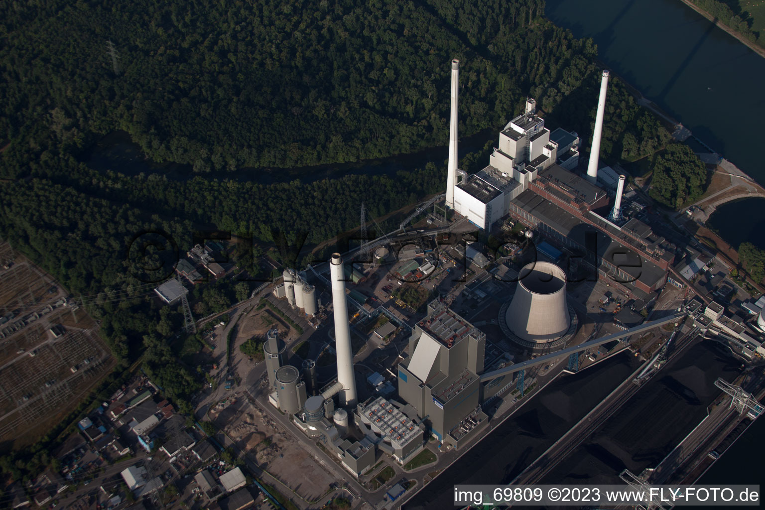 Aerial photograpy of Coal-fired power plant on Rheinhafen in the district Rheinhafen in Karlsruhe in the state Baden-Wuerttemberg, Germany