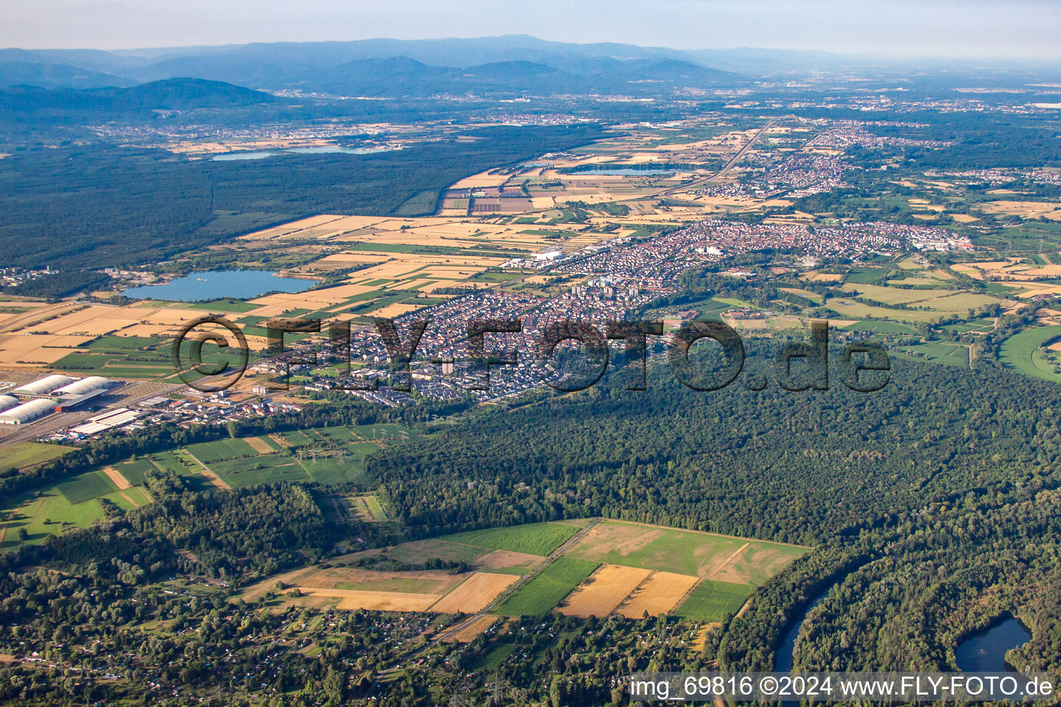 Aerial view of From the northwest in the district Forchheim in Rheinstetten in the state Baden-Wuerttemberg, Germany