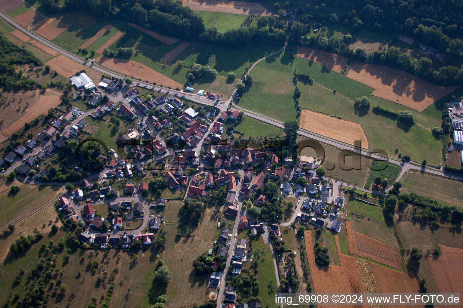 From the southwest in the district Dietenhausen in Keltern in the state Baden-Wuerttemberg, Germany