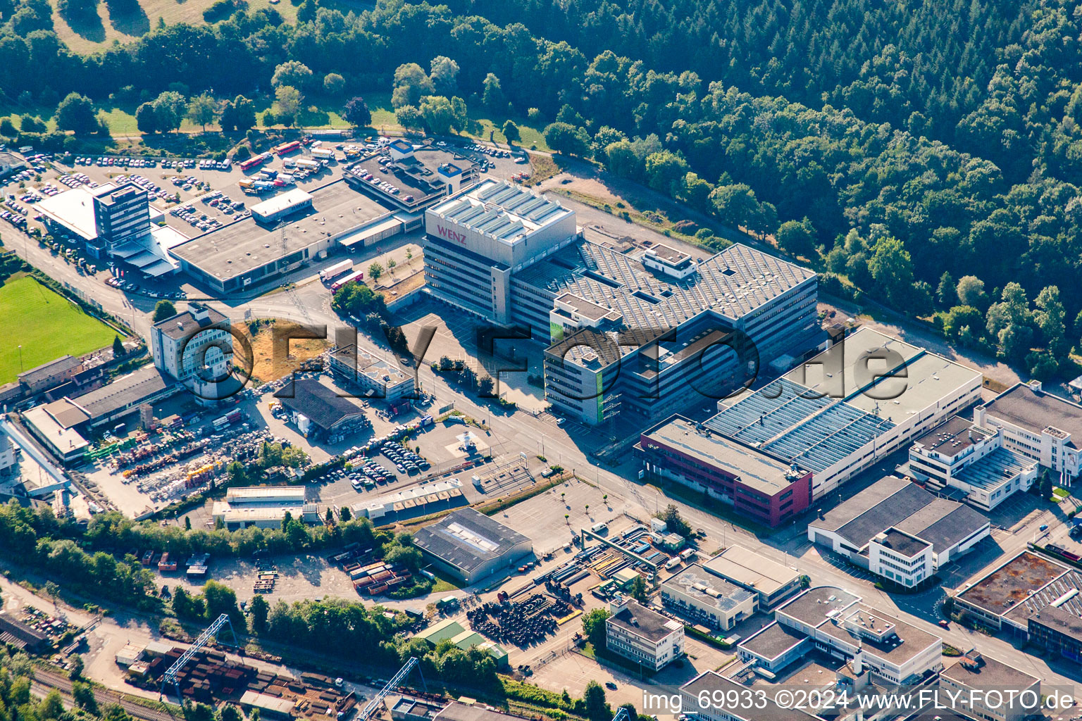 Aerial photograpy of Industrial estate and company settlement Dennigstrasse mit Versandhaus Wenz in Pforzheim in the state Baden-Wurttemberg