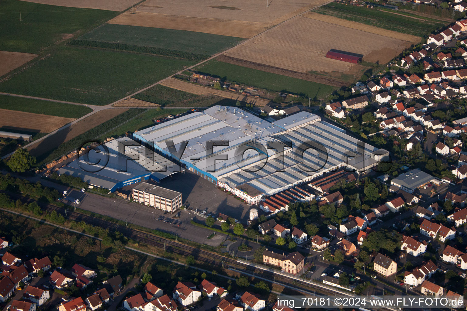 Building and production halls on the premises of Kardex Remstar Produktion Deutschland GmbH Kardex-Platz in the district Sondernheim in Bellheim in the state Rhineland-Palatinate seen from above