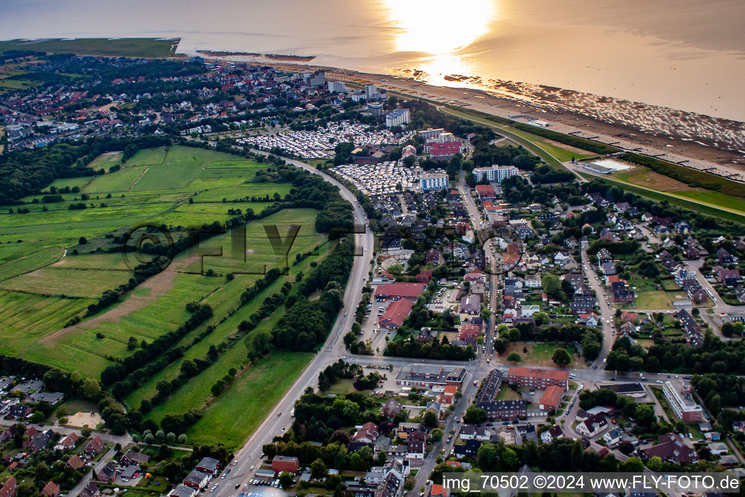 From the east in the district Döse in Cuxhaven in the state Lower Saxony, Germany