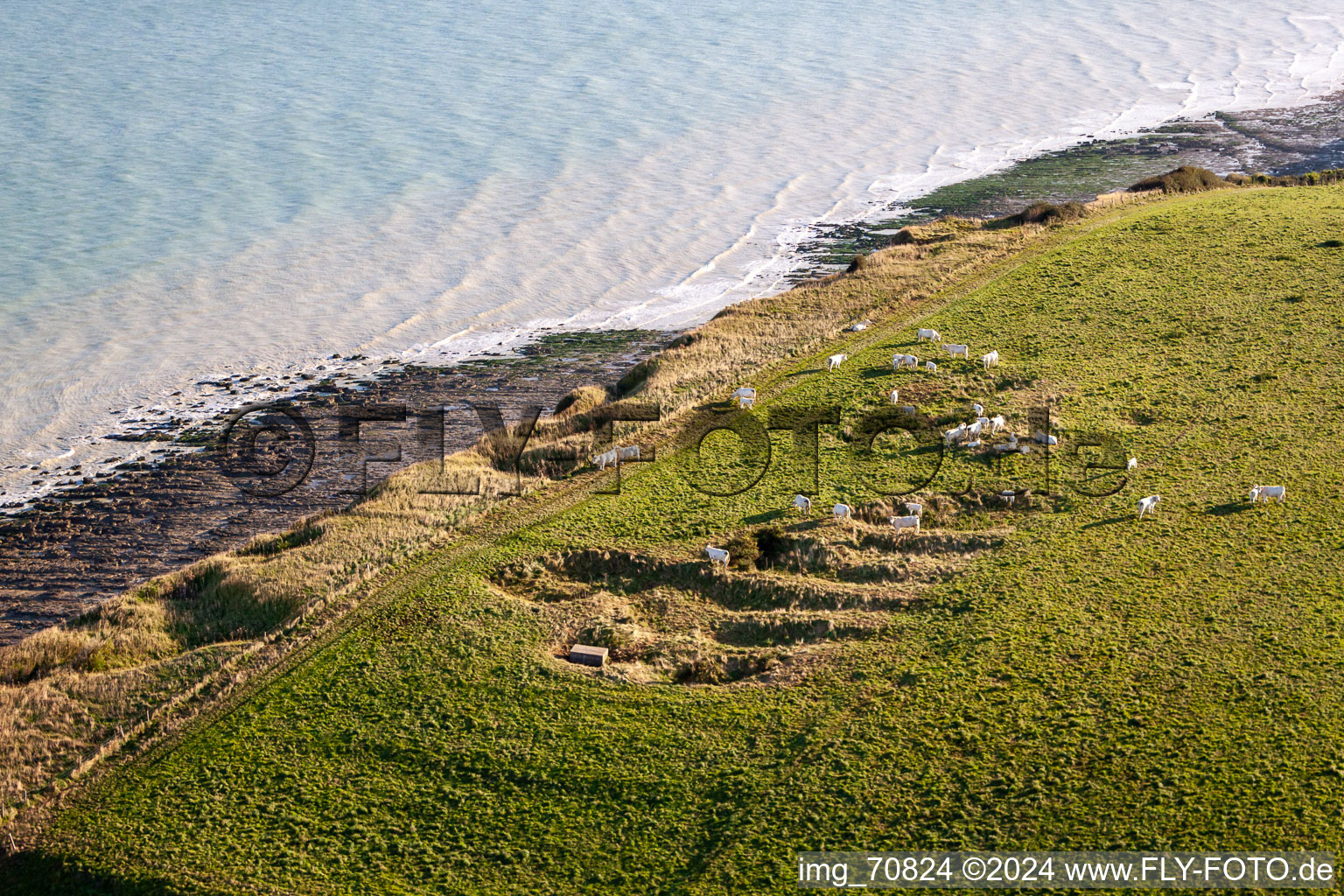 Oblique view of Cliffs in Saint-Quentin-la-Motte-Croix-au-Bailly in the state Somme, France