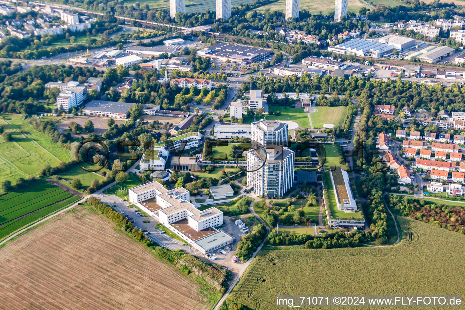 Aerial view of BG Accident Clinic in the district Oggersheim in Ludwigshafen am Rhein in the state Rhineland-Palatinate, Germany