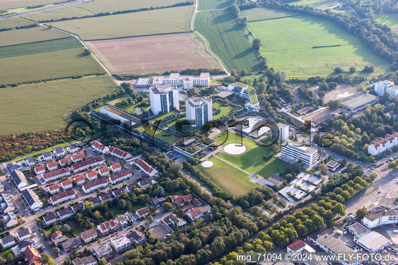 BG accident clinic in the district Oggersheim in Ludwigshafen am Rhein in the state Rhineland-Palatinate, Germany seen from above