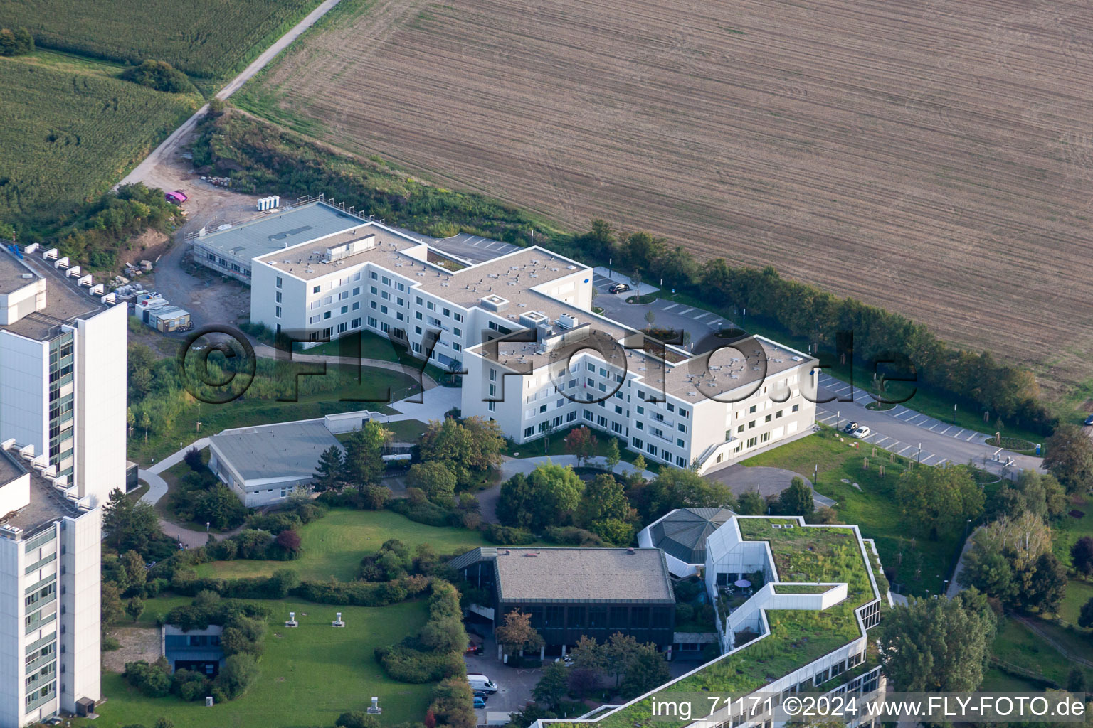 BG Accident Clinic in the district Oggersheim in Ludwigshafen am Rhein in the state Rhineland-Palatinate, Germany from the drone perspective