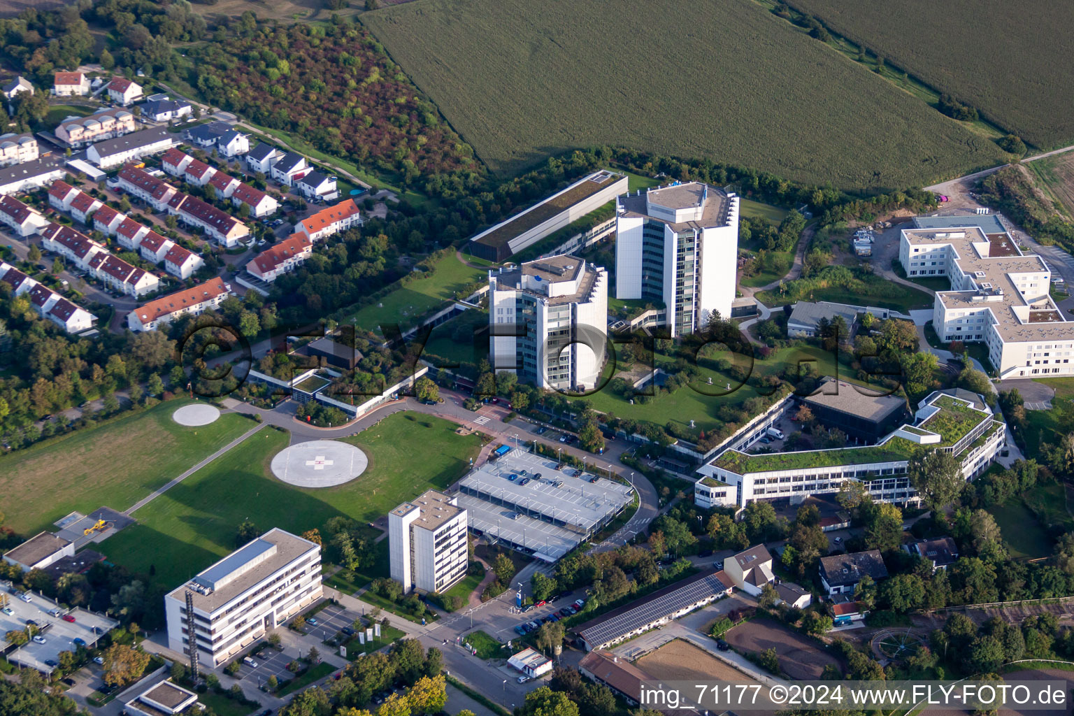 BG accident clinic in the district Oggersheim in Ludwigshafen am Rhein in the state Rhineland-Palatinate, Germany seen from a drone