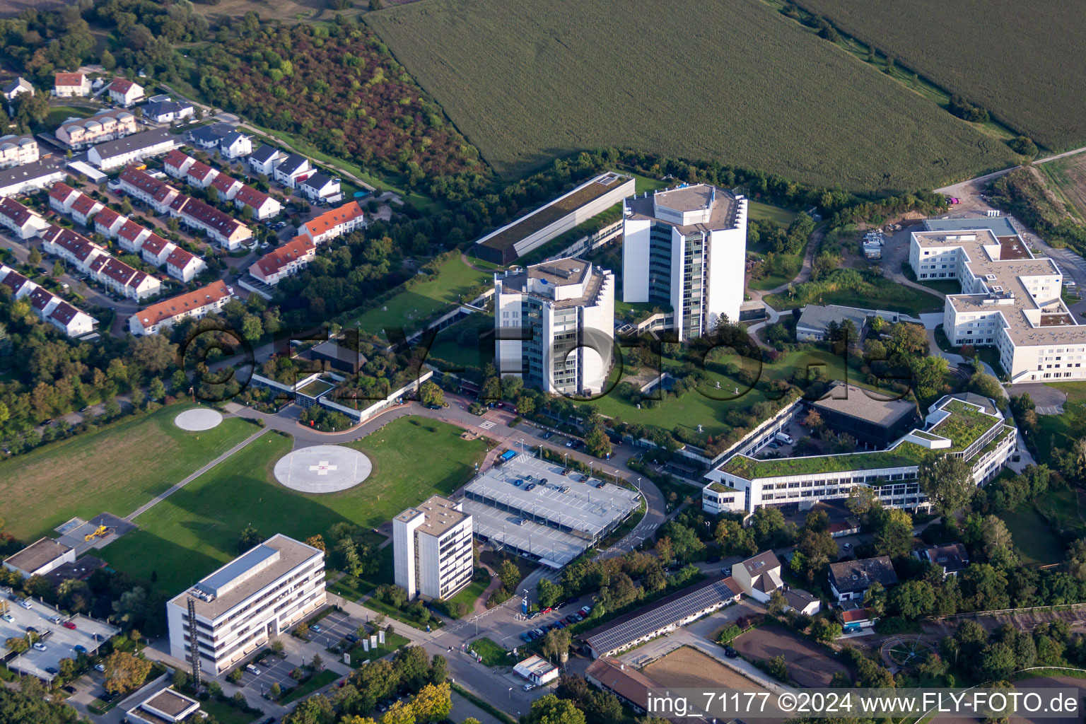 BG Accident Clinic in the district Oggersheim in Ludwigshafen am Rhein in the state Rhineland-Palatinate, Germany seen from a drone