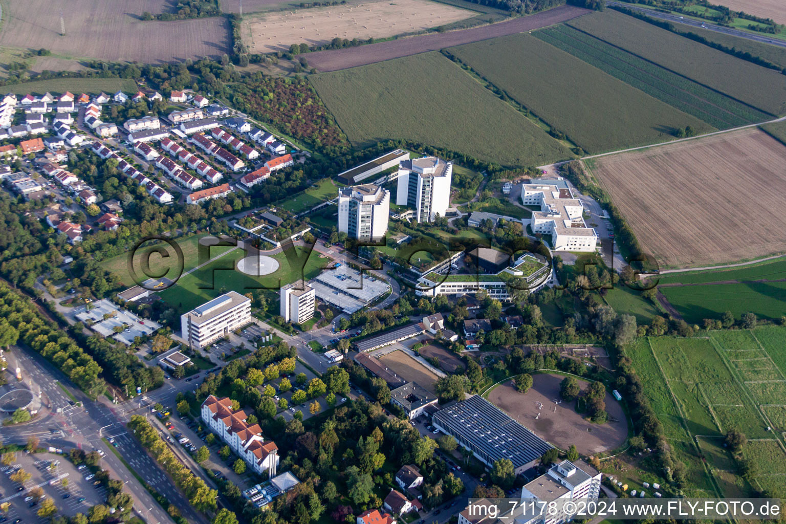 Aerial view of BG Accident Clinic in the district Oggersheim in Ludwigshafen am Rhein in the state Rhineland-Palatinate, Germany