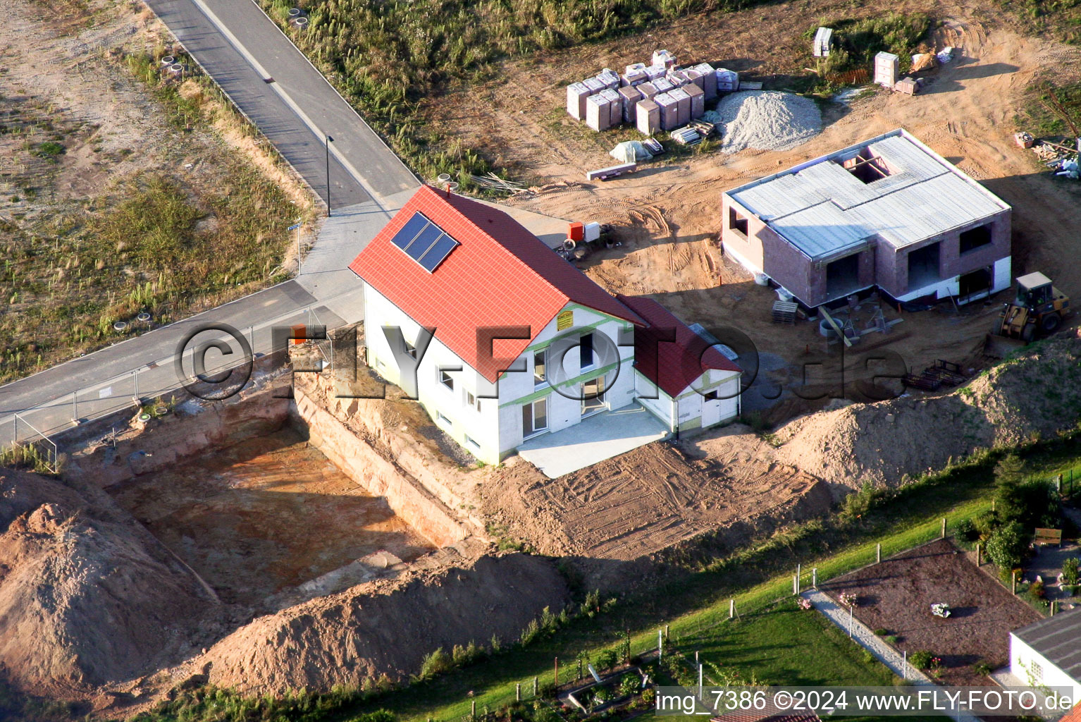 New development area Am Höhenweg in Kandel in the state Rhineland-Palatinate, Germany from the drone perspective