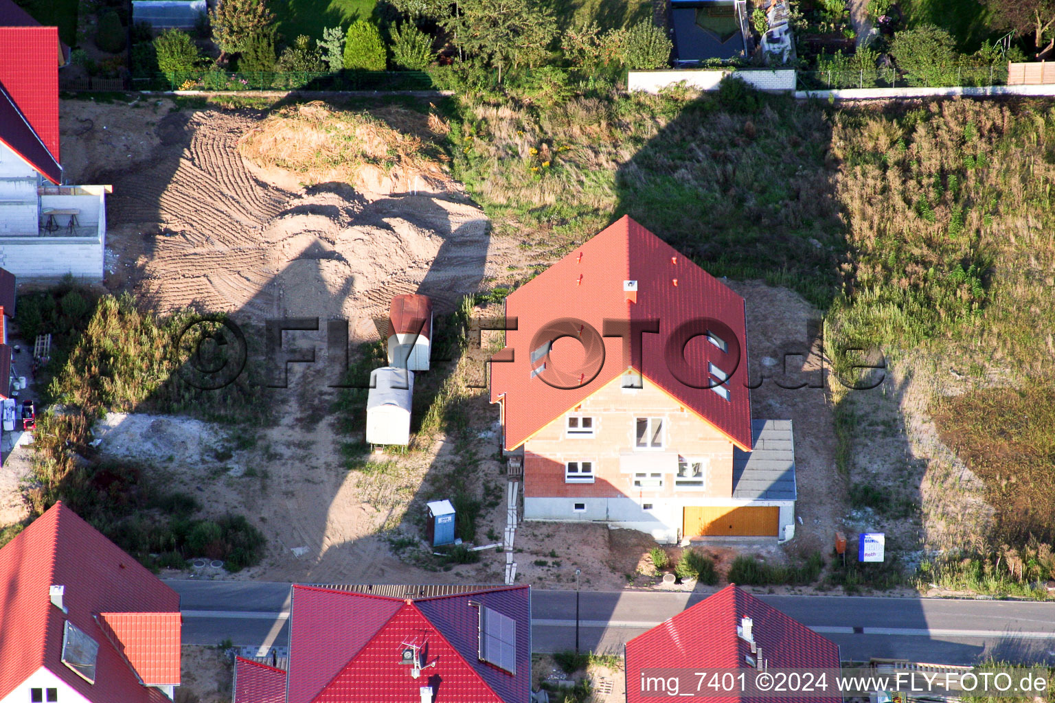 Drone recording of New development area Am Höhenweg in Kandel in the state Rhineland-Palatinate, Germany