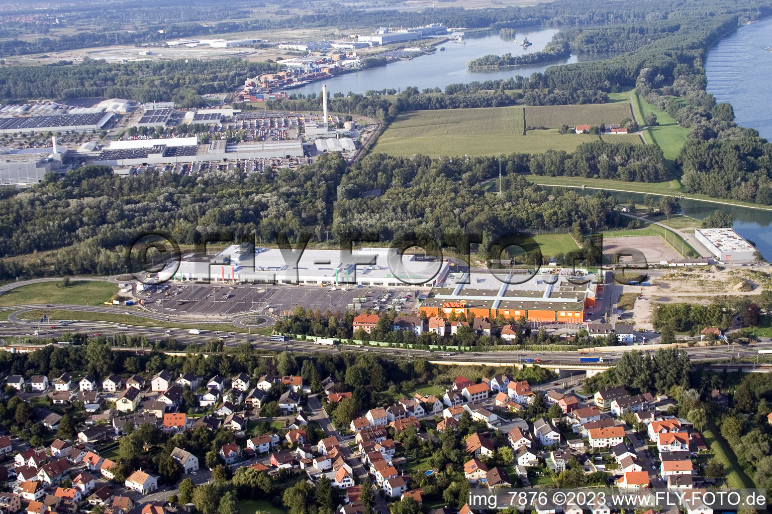 Retail center in the district Maximiliansau in Wörth am Rhein in the state Rhineland-Palatinate, Germany