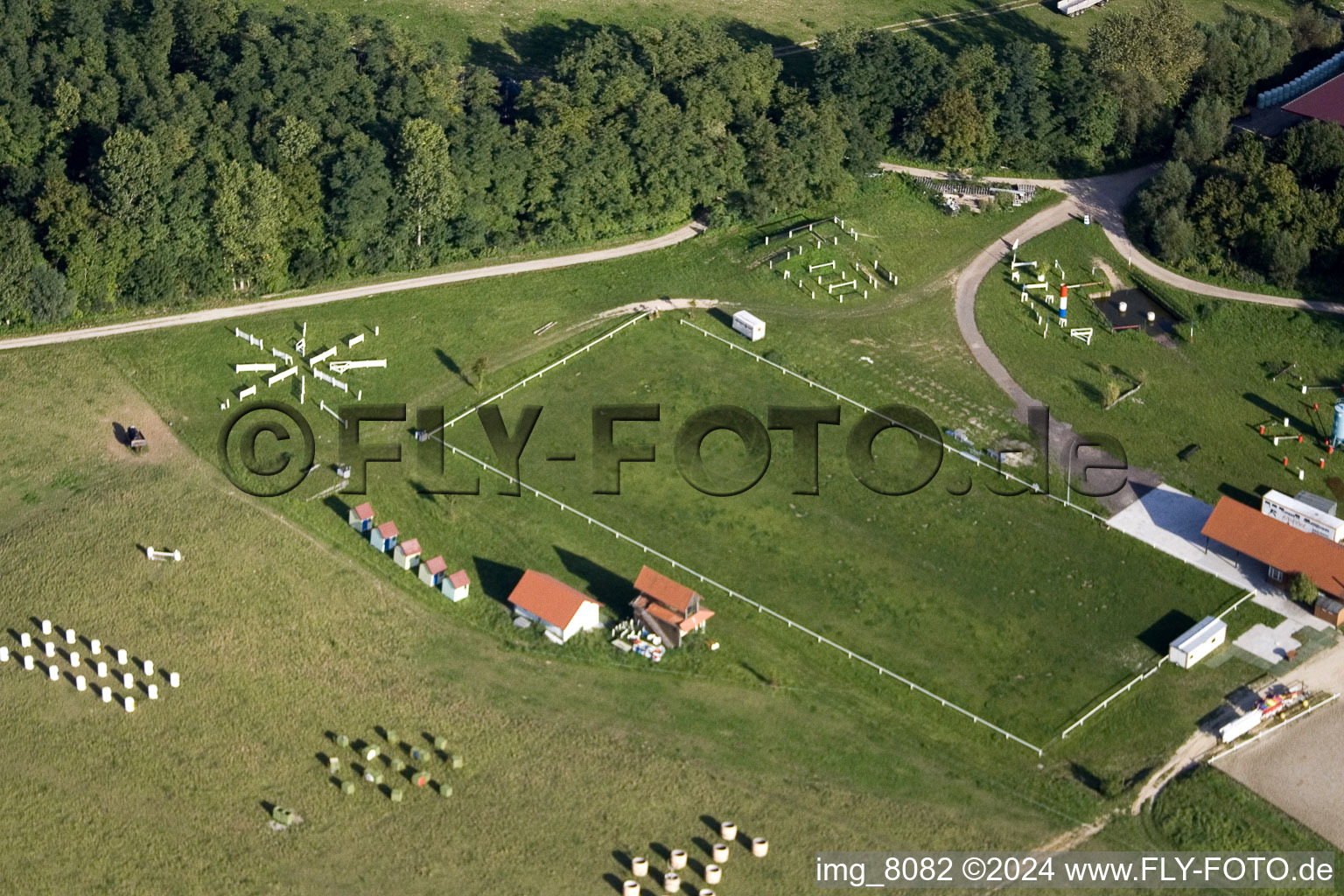 Riding stable in Neewiller-près-Lauterbourg in the state Bas-Rhin, France from above