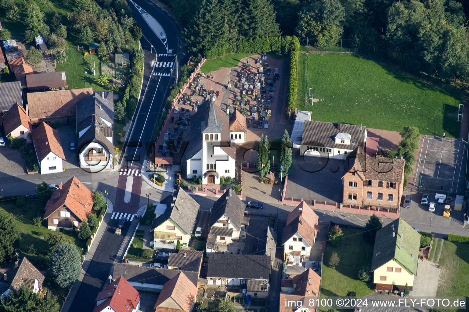 From the west in Kesseldorf in the state Bas-Rhin, France seen from above