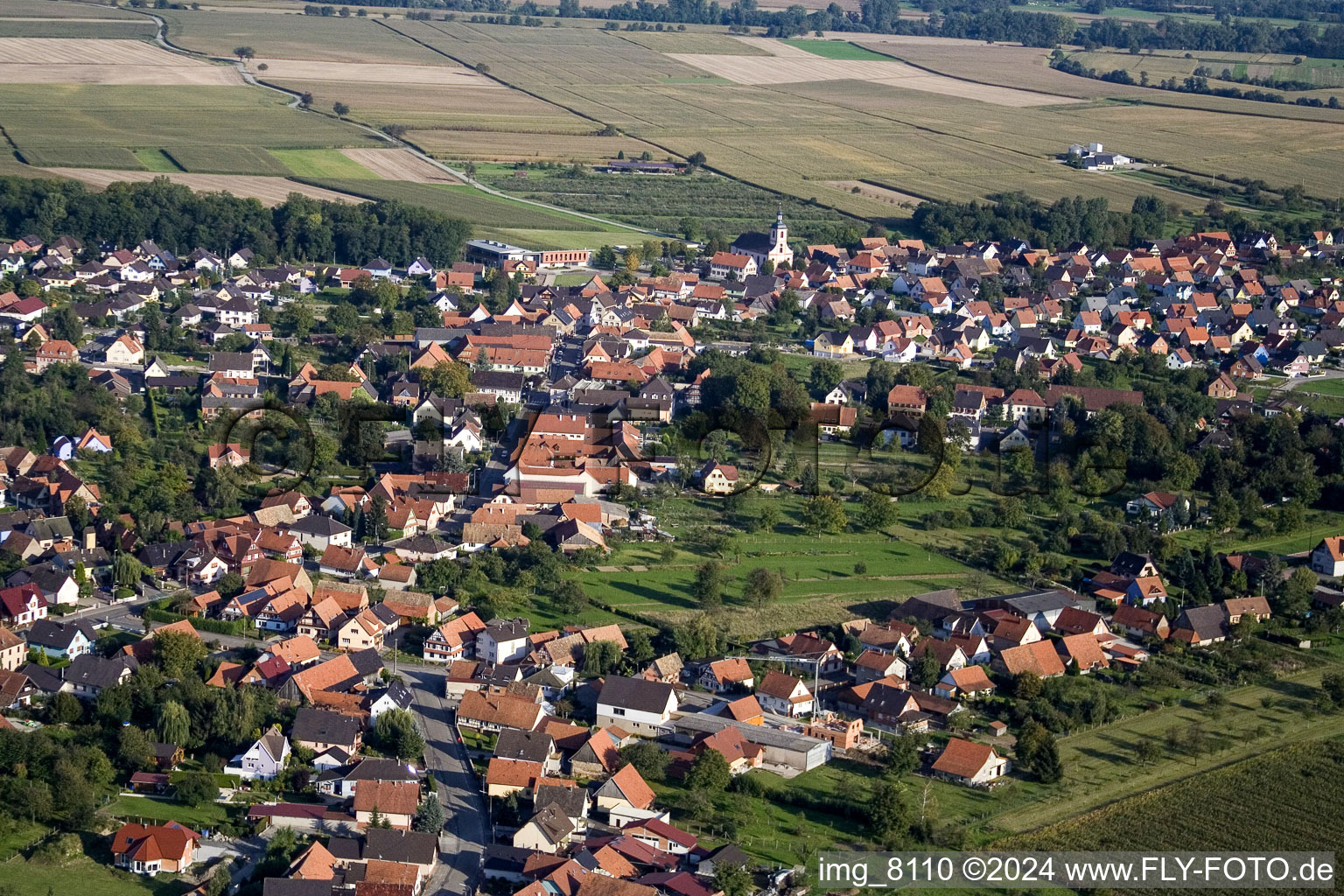 Roeschwoog from the west in Rœschwoog in the state Bas-Rhin, France out of the air