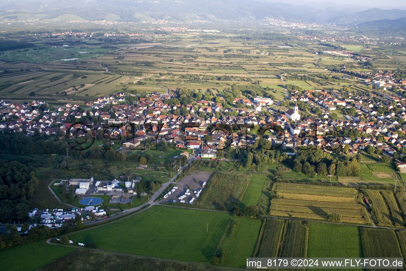 Bird's eye view of District Urloffen in Appenweier in the state Baden-Wuerttemberg, Germany