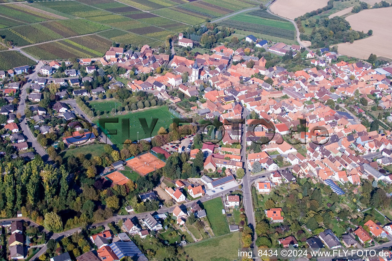 Village view in the district Moerzheim in Landau in der Pfalz in the state Rhineland-Palatinate, Germany