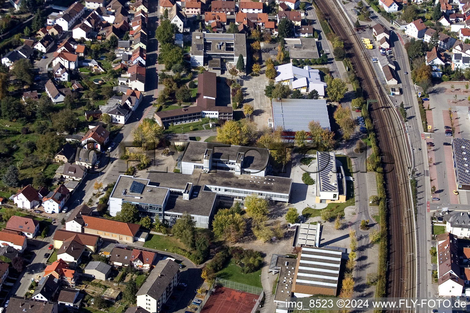 Aerial photograpy of School building of the Ludwig-Marum-Gymnasium Pfinztal in the district Berghausen in Pfinztal in the state Baden-Wurttemberg