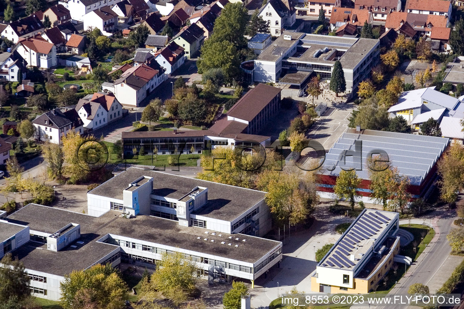 Aerial photograpy of School building of the Ludwig-Marum-Gymnasium Pfinztal in the district Berghausen in Pfinztal in the state Baden-Wurttemberg