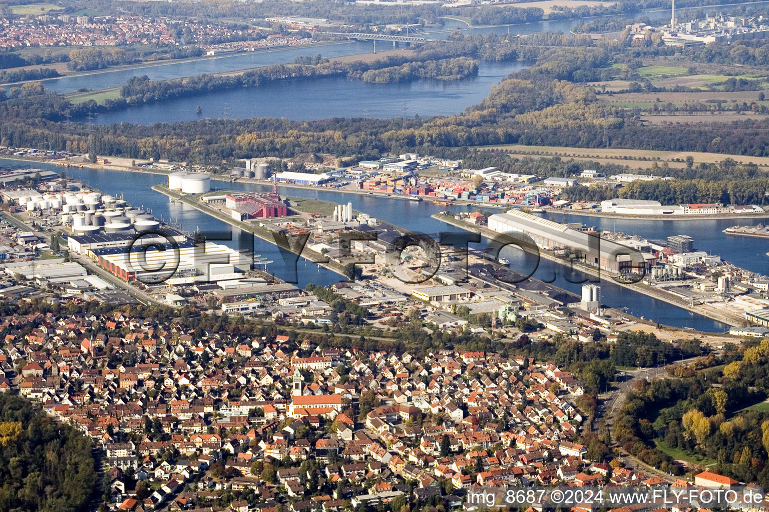 And port from the southeast in the district Daxlanden in Karlsruhe in the state Baden-Wuerttemberg, Germany