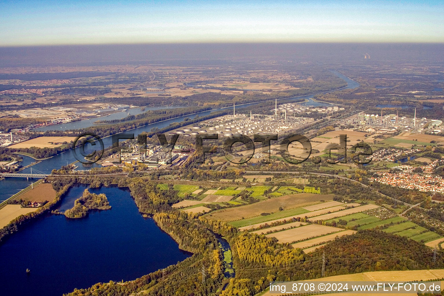 MiRO Mineral Oil Refinery Upper Rhine in the district Knielingen in Karlsruhe in the state Baden-Wuerttemberg, Germany