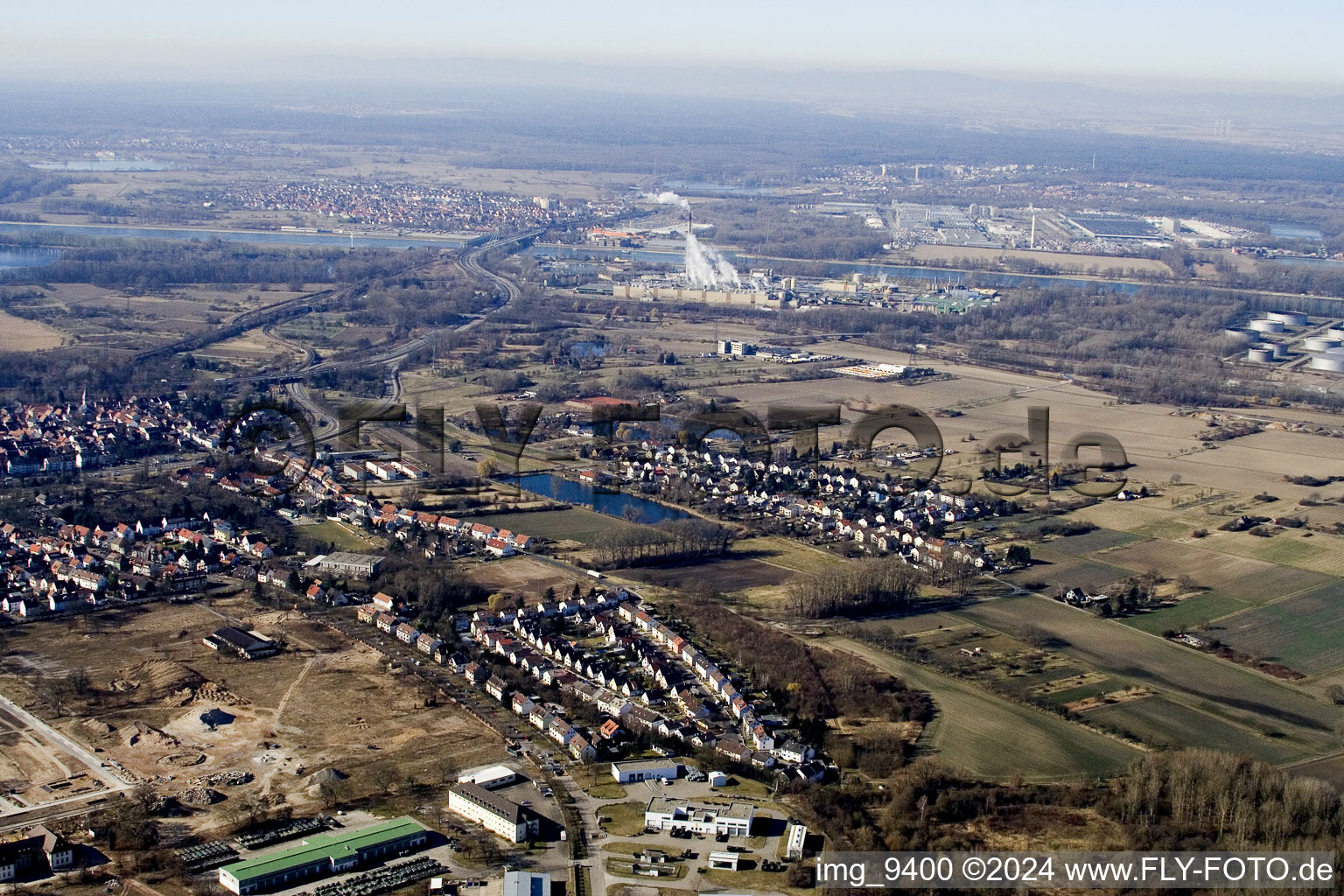 N of Knielingen in the district Knielingen in Karlsruhe in the state Baden-Wuerttemberg, Germany