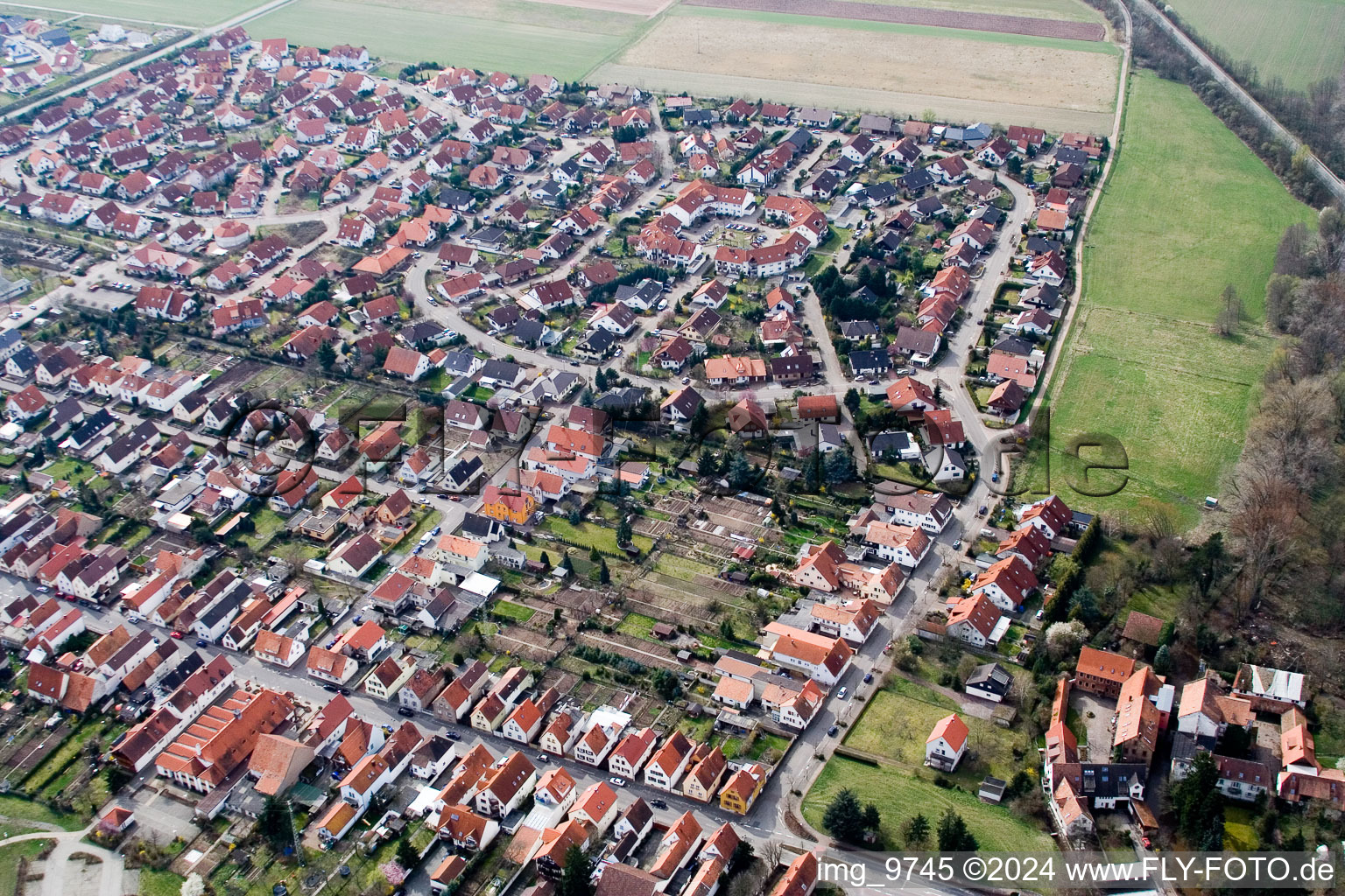 Queichtalring in the district Offenbach in Offenbach an der Queich in the state Rhineland-Palatinate, Germany