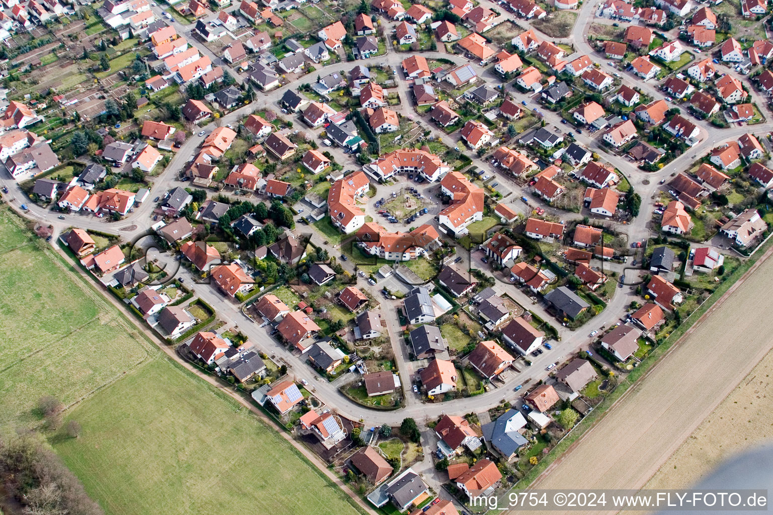 Aerial photograpy of Queichtalring in the district Offenbach in Offenbach an der Queich in the state Rhineland-Palatinate, Germany