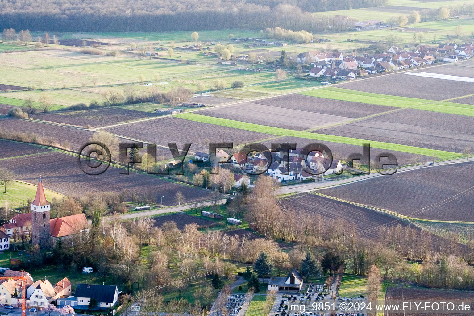 Welschhof in Minfeld in the state Rhineland-Palatinate, Germany from above