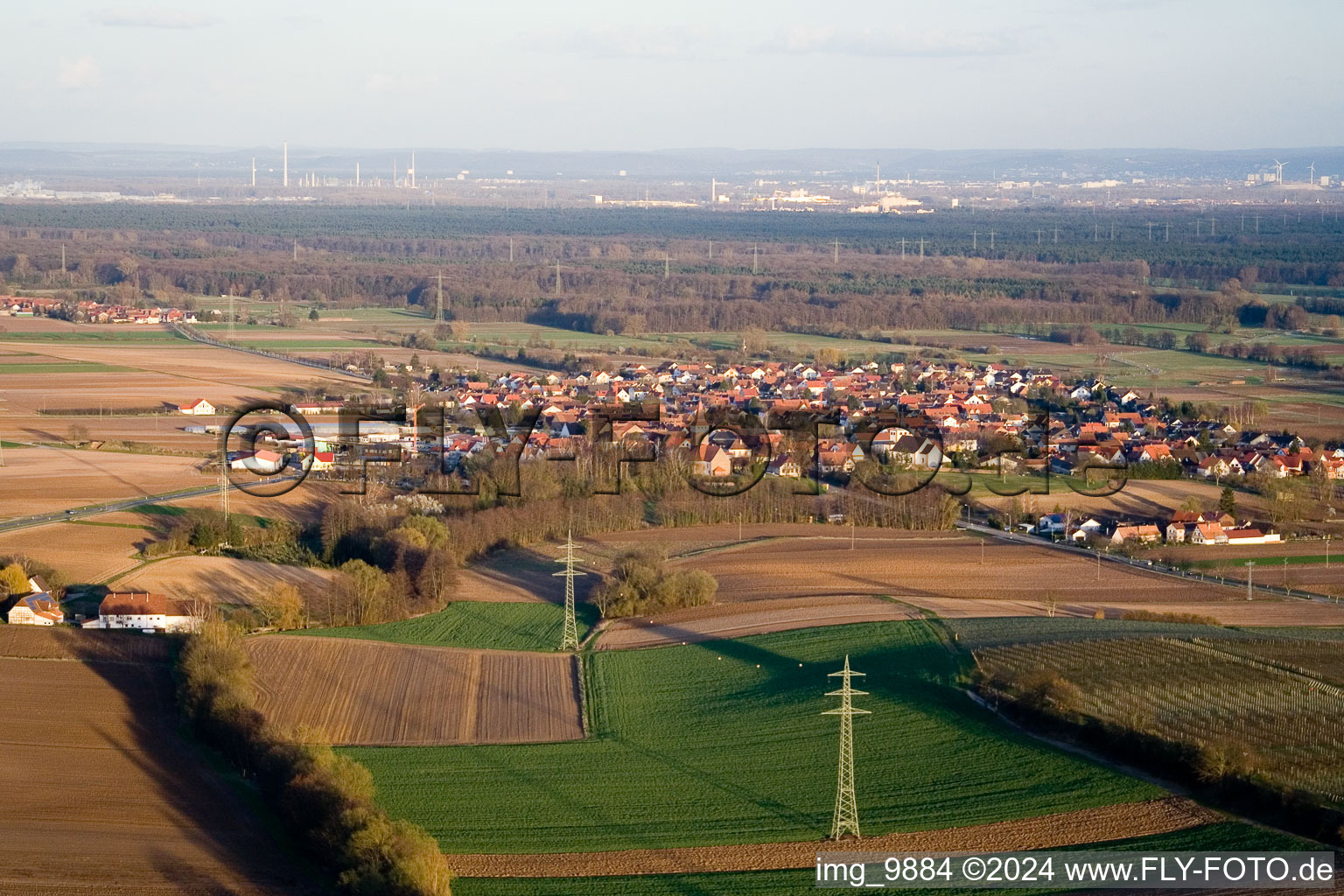 Aerial view of From the west in Minfeld in the state Rhineland-Palatinate, Germany