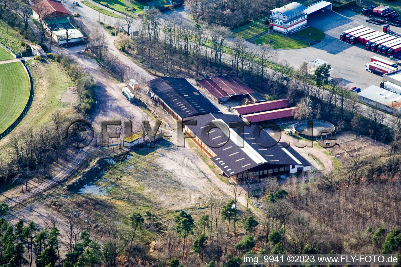 Racetrack in the district Herxheim in Herxheim bei Landau in the state Rhineland-Palatinate, Germany from above