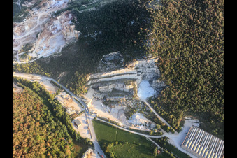 Cava Ziche, Lazzarini Angiolino Srl Commercio Ed Escavazione Marmi in Nuvolera in the state Brescia, Italy