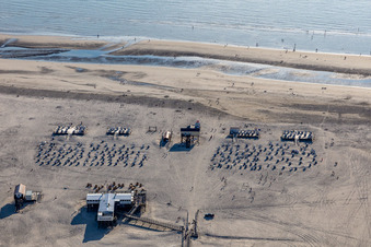 Aerial photograpy of Sandy beach landscape on the North Sea - coast in the district of Sankt Peter-Ording Parking and gastronomy Die Seekiste in Sankt Peter-Ording in Schleswig-Holstein