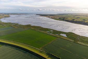 Formation of tidal creeks on the bank areas with mud flats along the river of Eiof in Toenning in the state Schleswig-Holstein, Germany