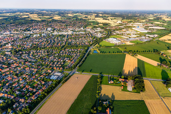 City view from the west beyond the B525 in the district Coesfeld-Stadt in Coesfeld in the state North Rhine-Westphalia, Germany