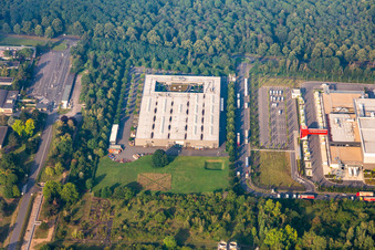 Industrial estate and company settlement Neusser Landstr. with Infineum GmbH & Co. KG, GIA Gesellschaft fuer innovative Automationstechnik mbh and Romaco Kilian GmbH in the district Niehl in Cologne in the state North Rhine-Westphalia, Germany