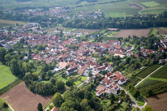 Oblique view of District Heuchelheim in Heuchelheim-Klingen in the state Rhineland-Palatinate, Germany