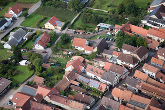 Oblique view of District Heuchelheim in Heuchelheim-Klingen in the state Rhineland-Palatinate, Germany