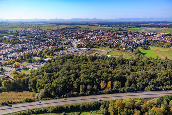 Bienwaldstadt from the southeast beyond the A65 in Kandel in the state Rhineland-Palatinate, Germany