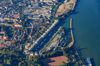 Marina and luxury development on Hafenstr in Speyer in the state Rhineland-Palatinate, Germany