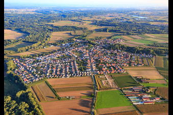 Bellheimerstraße from the north in Hördt in the state Rhineland-Palatinate, Germany