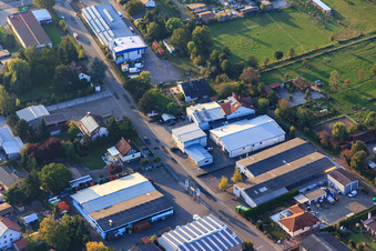 Aerial view of Industrial area Am Kleinwald from the southeast with embroidery Rieder and Getränke-Trauth GbR Owner N. & C. Lachomski in Herxheim bei Landau in the state Rhineland-Palatinate, Germany