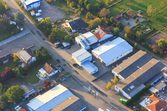 Aerial photograpy of Industrial area Am Kleinwald from the southeast with embroidery Rieder and Getränke-Trauth GbR Owner N. & C. Lachomski in Herxheim bei Landau in the state Rhineland-Palatinate, Germany